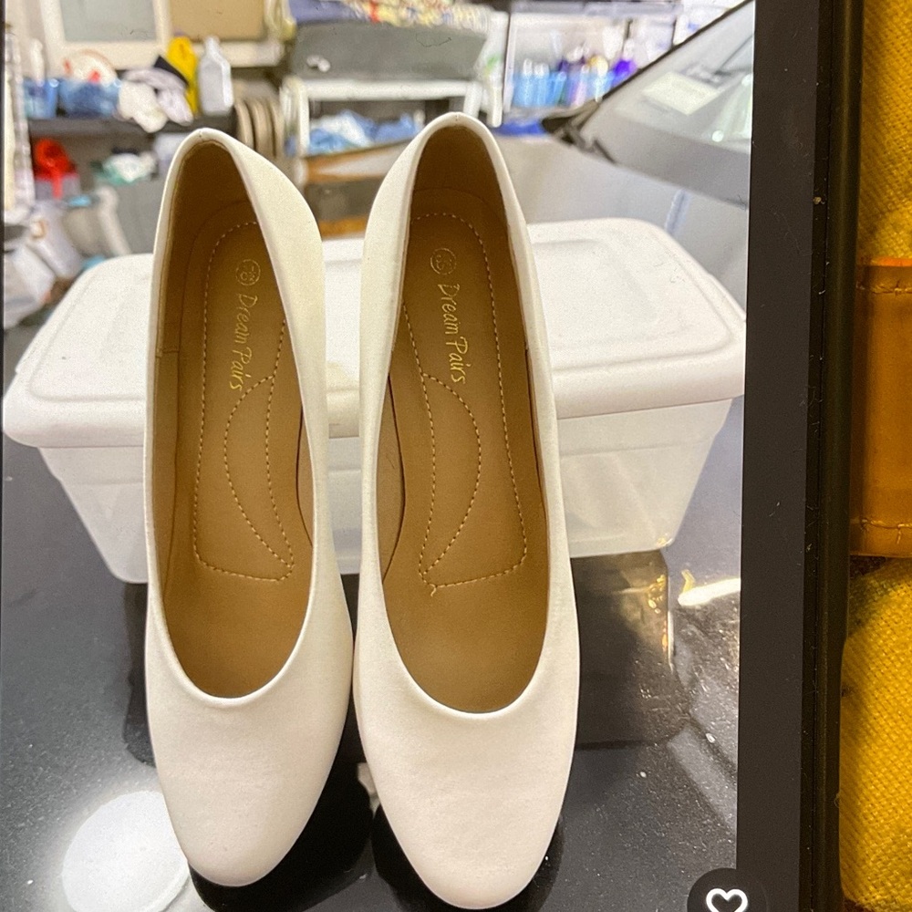 Dream Pairs Classic Cream Loafers